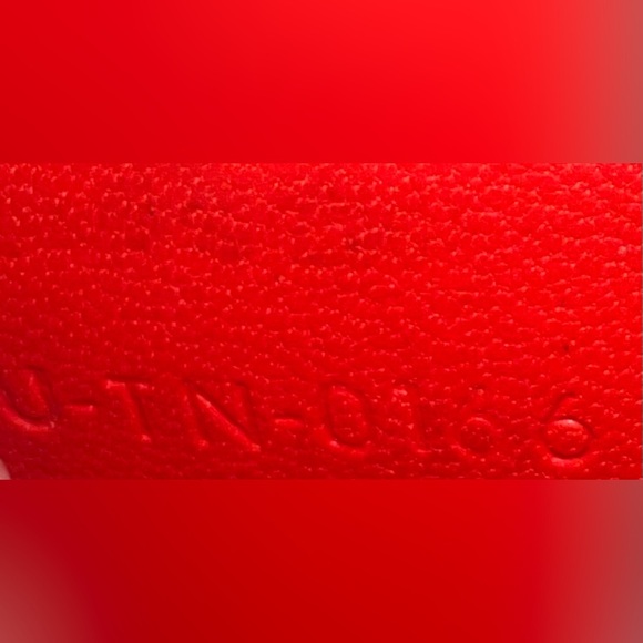 ♥️CELINE Porte Tresore International Long Leather Beige/Red Zip Around Wallet🤎 - Picture 12 of 12